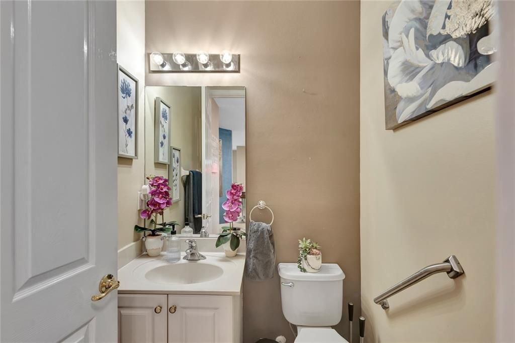 For Sale: $615,000 (3 beds, 2 baths, 2764 Square Feet)