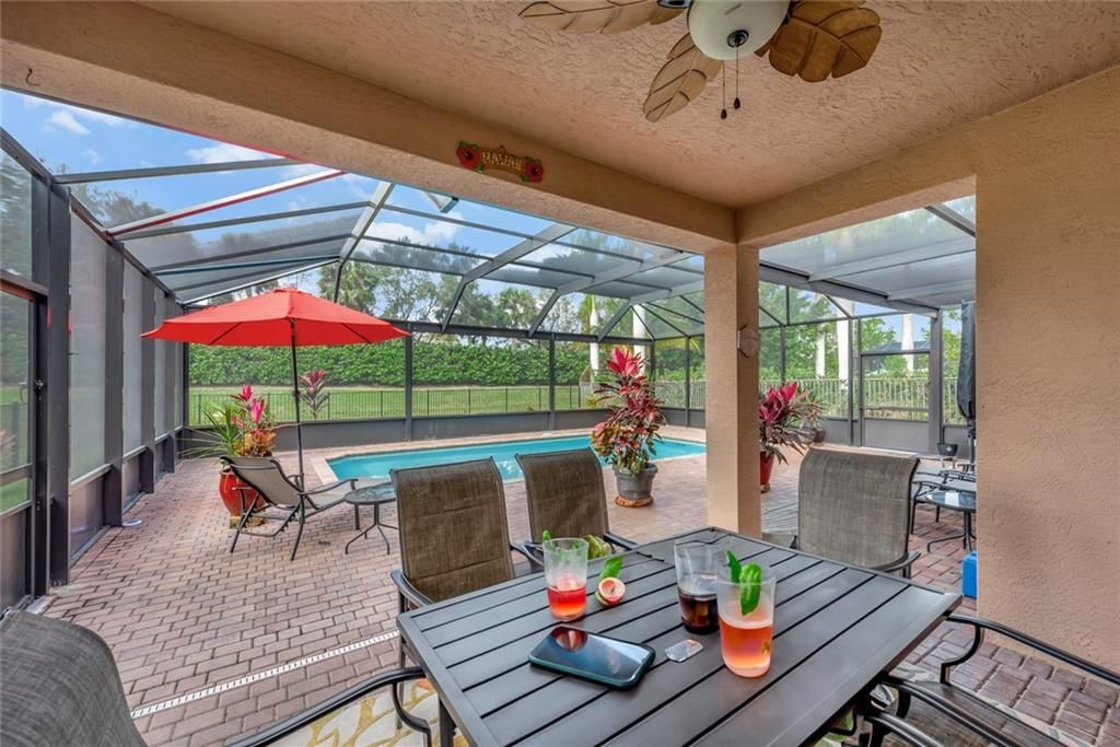 For Sale: $615,000 (3 beds, 2 baths, 2764 Square Feet)