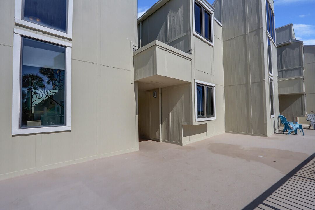 For Rent: $4,000 (2 beds, 2 baths, 1825 Square Feet)