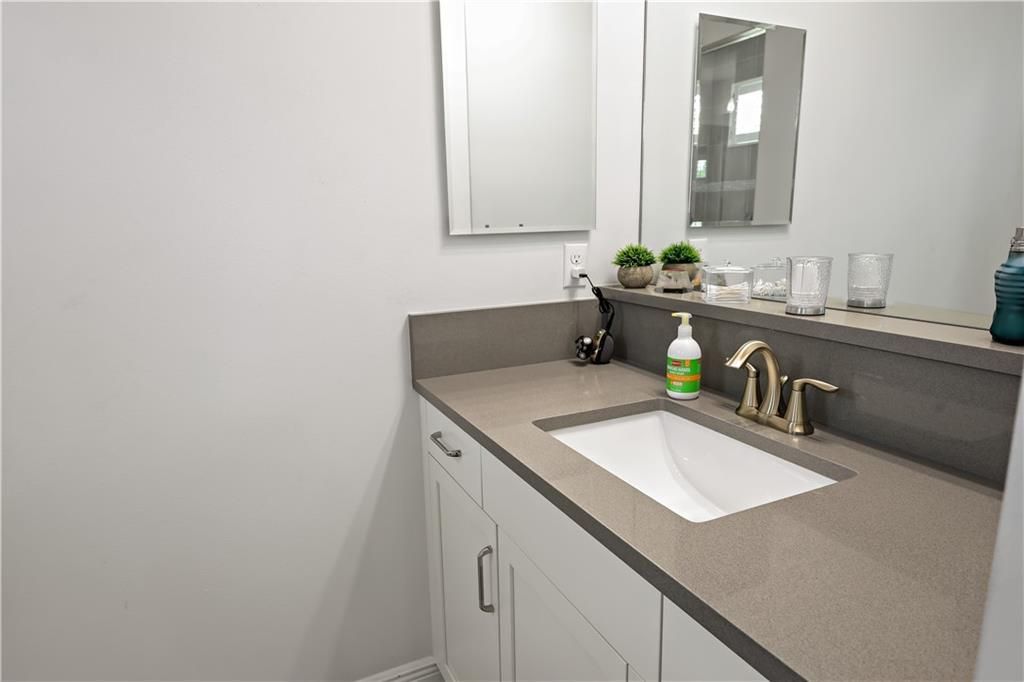 На продажу: $795,000 (3 спален, 3 ванн, 2742 Квадратных фут)