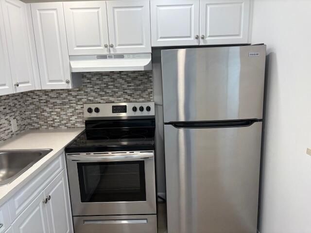 待售: $99,000 (1 贝兹, 1 浴室, 715 平方英尺)