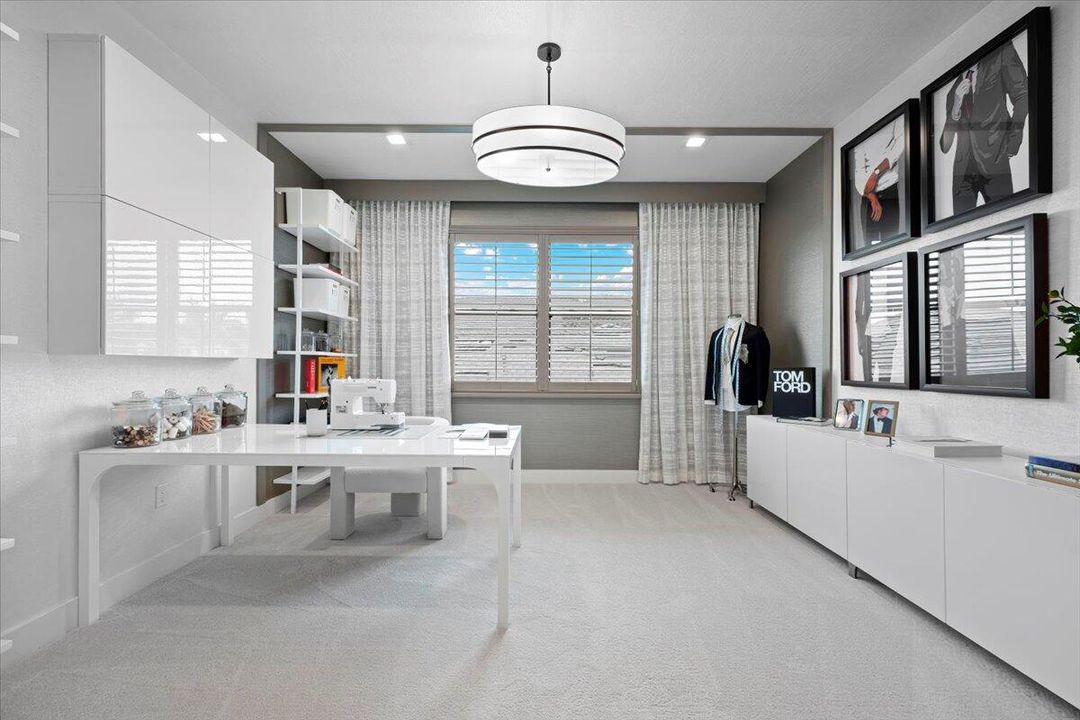 Под контрактом: $1,425,900 (4 спален, 5 ванн, 3656 Квадратных фут)