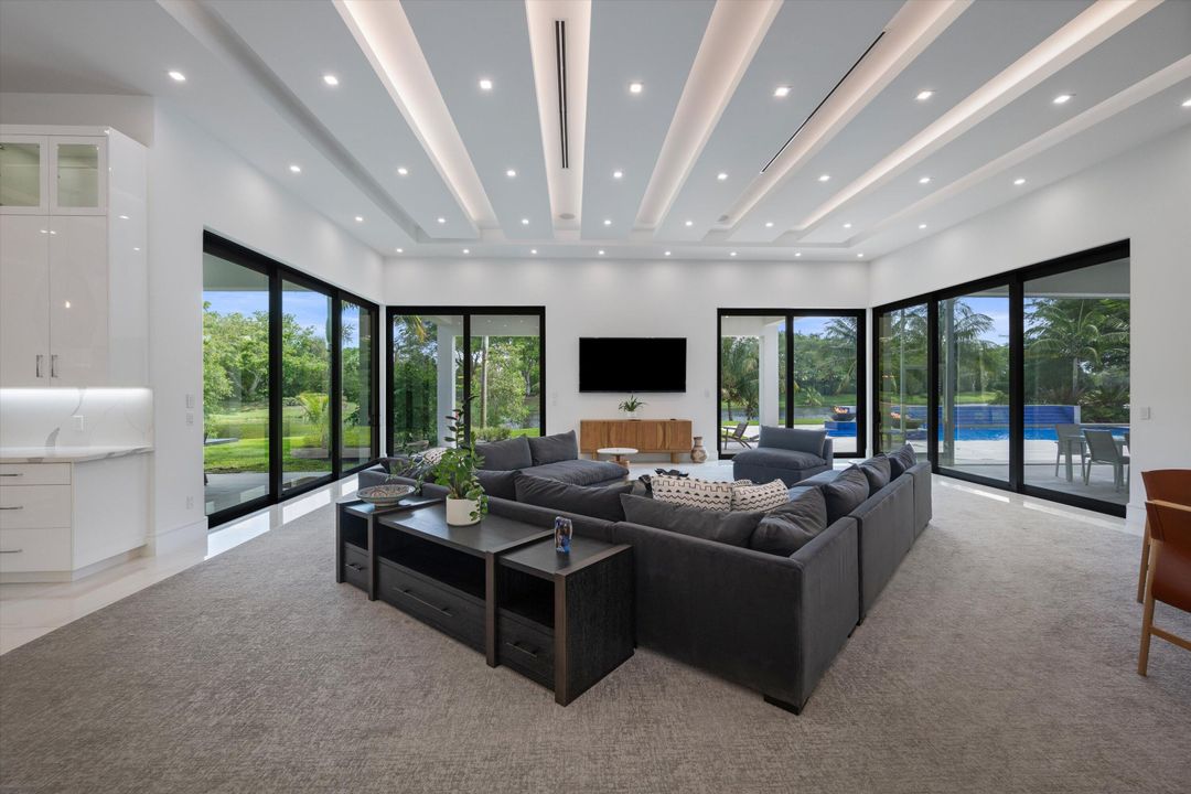 En Venta: $6,850,000 (5 camas, 6 baños, 7444 Pies cuadrados)