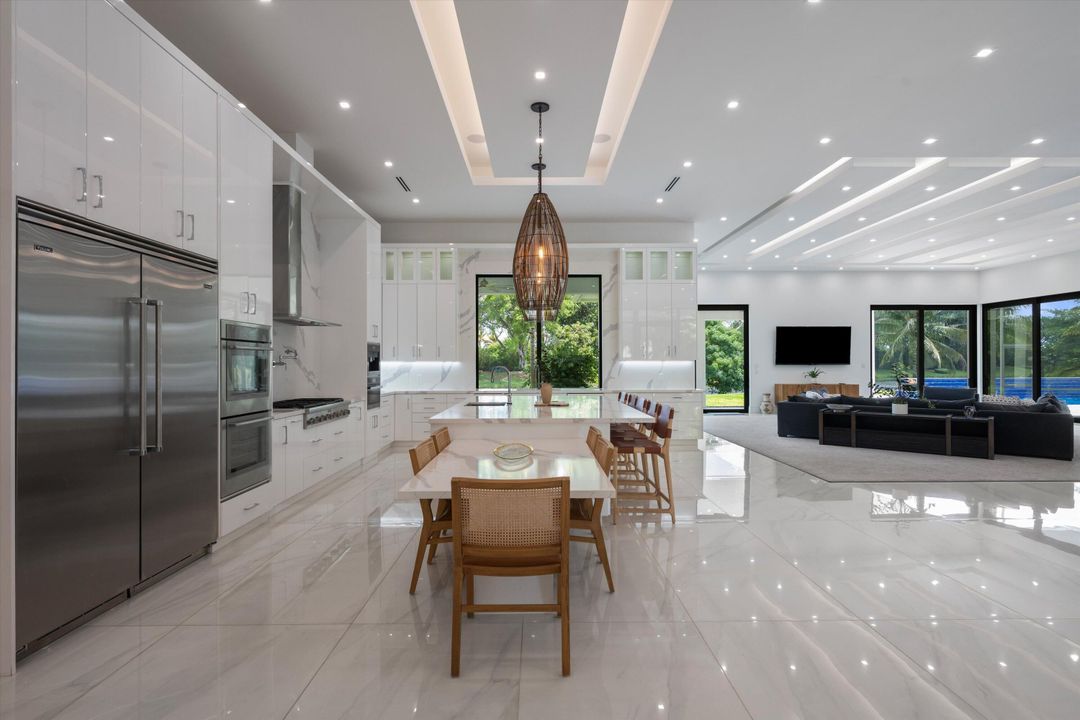 En Venta: $6,850,000 (5 camas, 6 baños, 7444 Pies cuadrados)