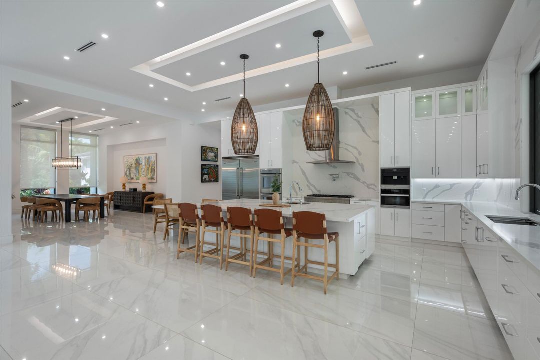 En Venta: $6,850,000 (5 camas, 6 baños, 7444 Pies cuadrados)