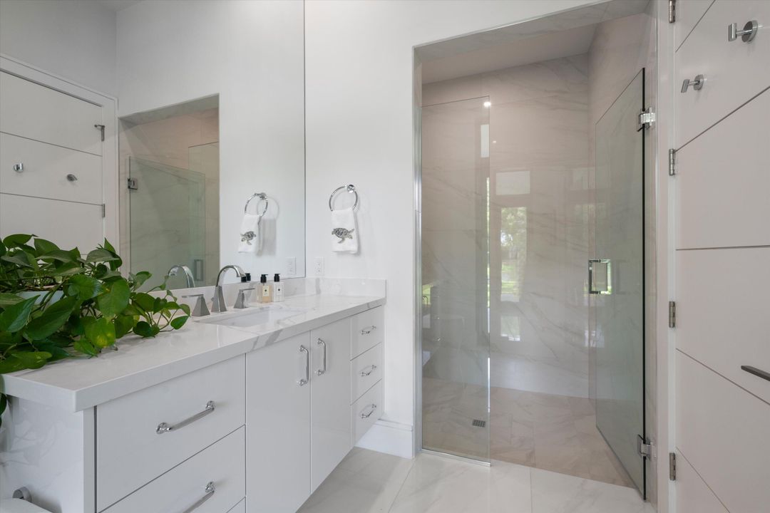 En Venta: $6,850,000 (5 camas, 6 baños, 7444 Pies cuadrados)