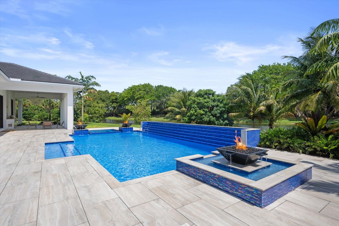 En Venta: $6,850,000 (5 camas, 6 baños, 7444 Pies cuadrados)