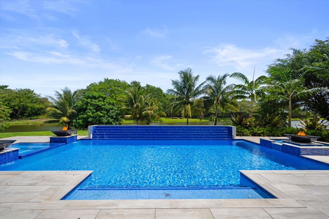 En Venta: $6,850,000 (5 camas, 6 baños, 7444 Pies cuadrados)