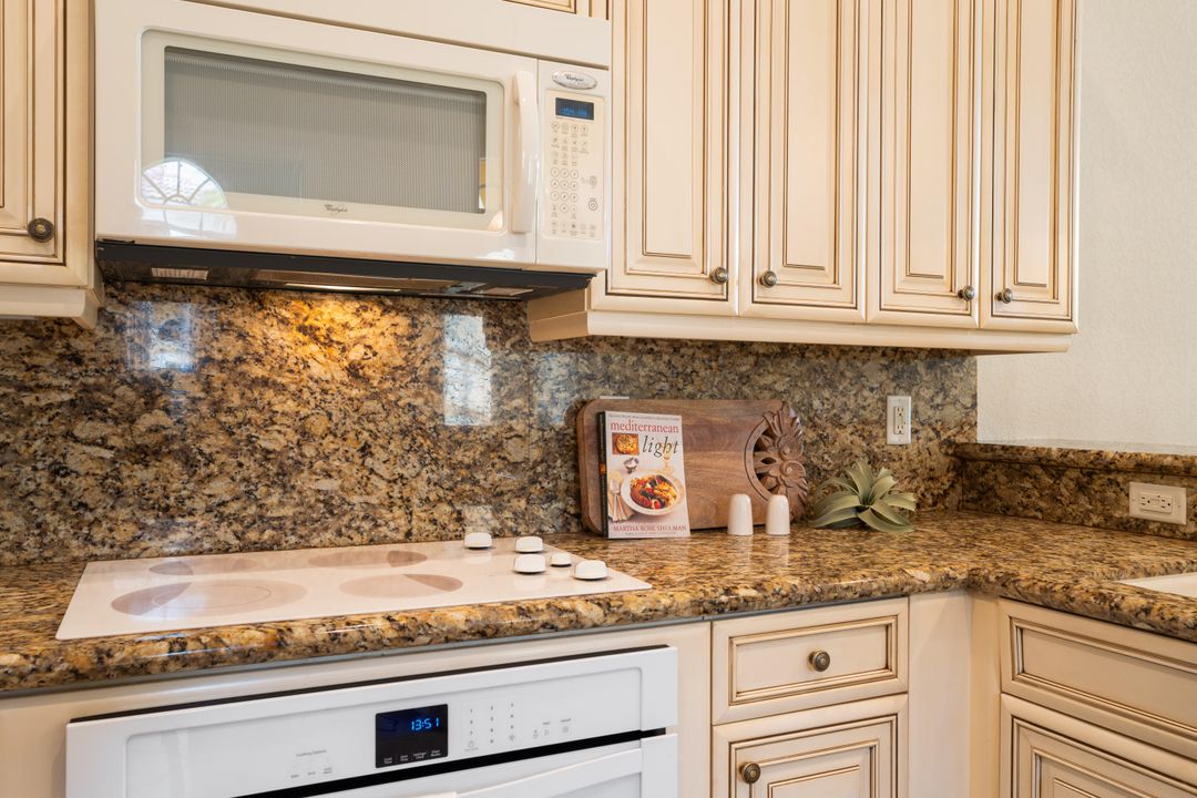 待售: $590,000 (2 贝兹, 2 浴室, 1513 平方英尺)