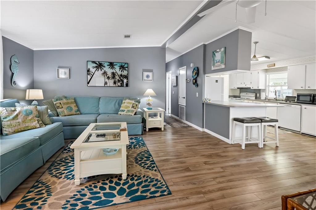 En Venta: $180,000 (2 camas, 2 baños, 940 Pies cuadrados)