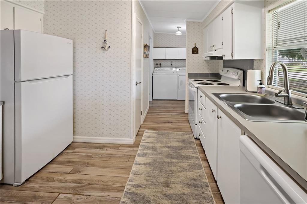 En Venta: $180,000 (2 camas, 2 baños, 940 Pies cuadrados)