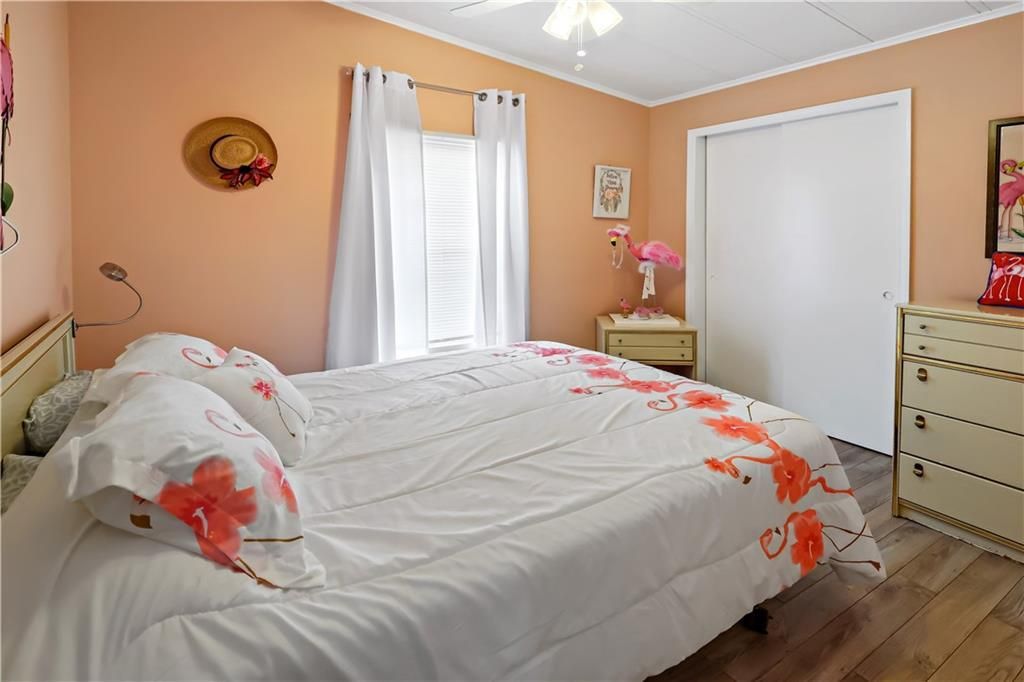 En Venta: $180,000 (2 camas, 2 baños, 940 Pies cuadrados)