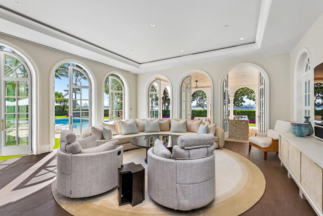 En Venta: $84,000,000 (7 camas, 9 baños, 13375 Pies cuadrados)