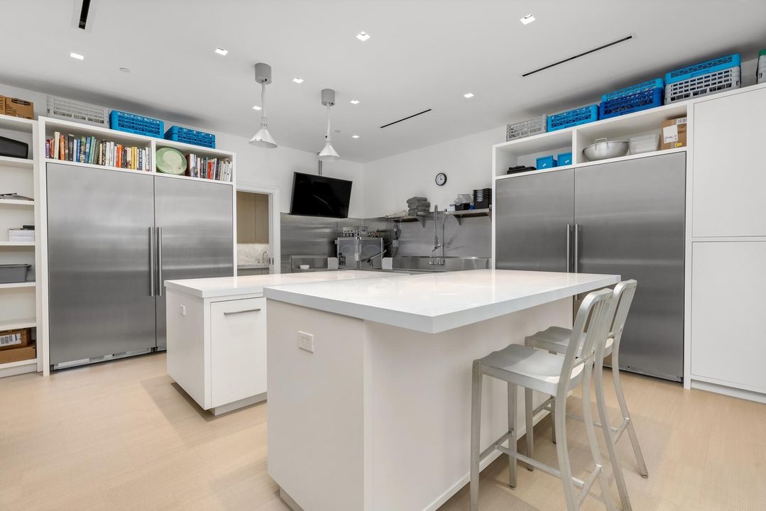 En Venta: $84,000,000 (7 camas, 9 baños, 13375 Pies cuadrados)