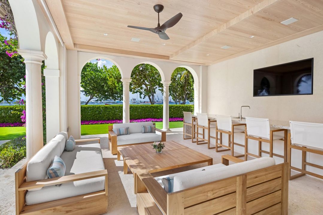 En Venta: $84,000,000 (7 camas, 9 baños, 13375 Pies cuadrados)