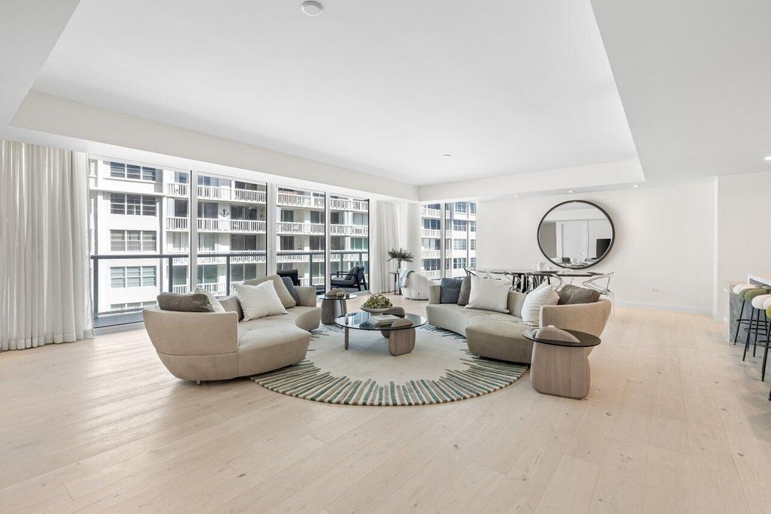 出租: $18,000 (2 贝兹, 3 浴室, 2608 平方英尺)