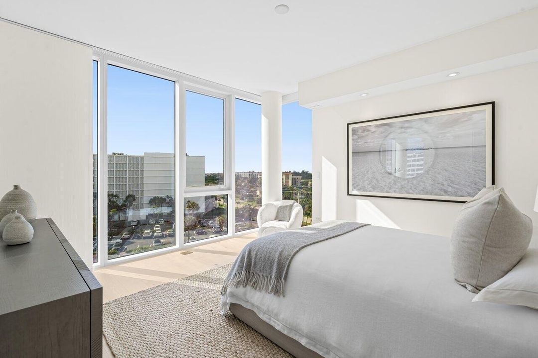 出租: $18,000 (2 贝兹, 3 浴室, 2608 平方英尺)