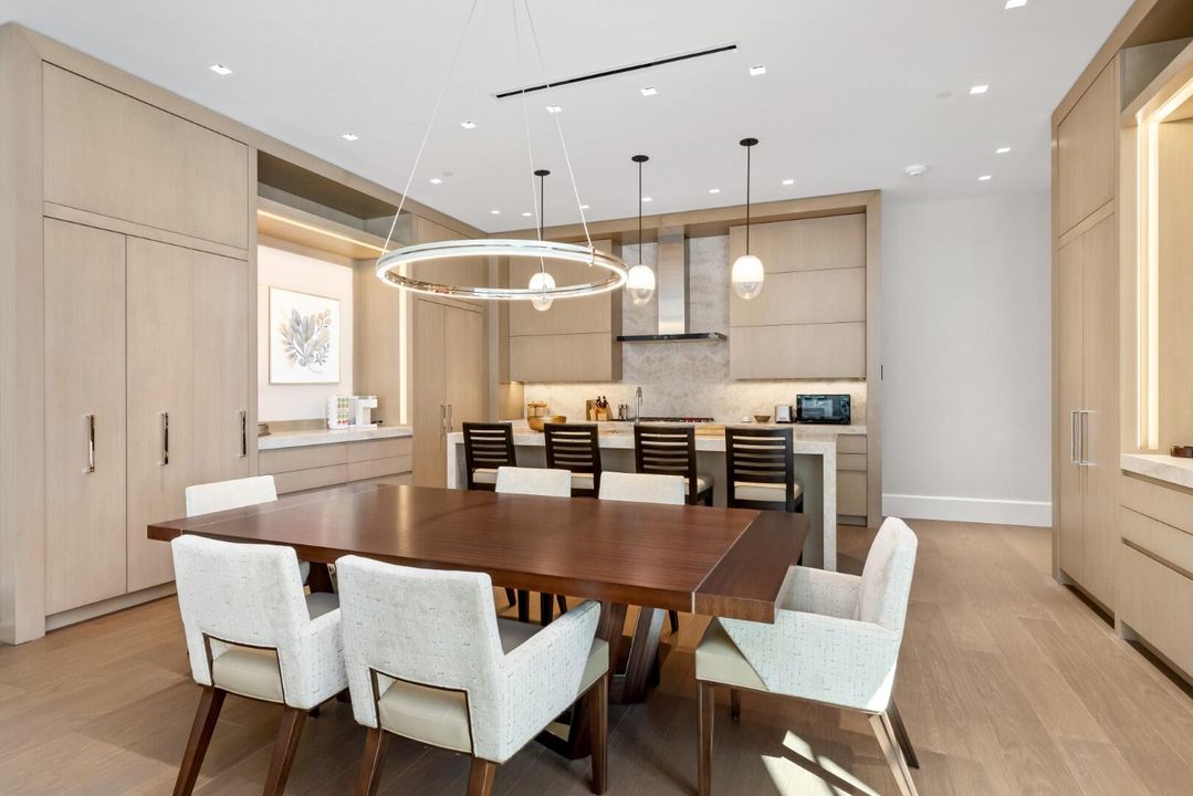 En Venta: $84,000,000 (7 camas, 9 baños, 13375 Pies cuadrados)