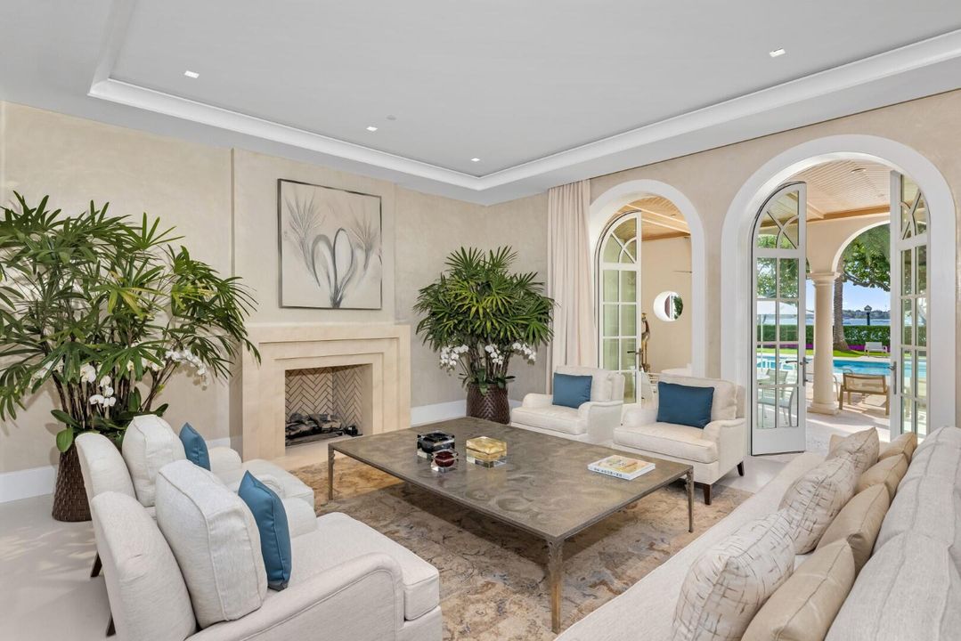 En Venta: $84,000,000 (7 camas, 9 baños, 13375 Pies cuadrados)