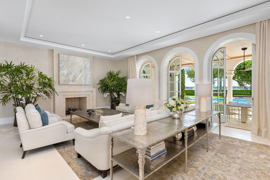 En Venta: $84,000,000 (7 camas, 9 baños, 13375 Pies cuadrados)