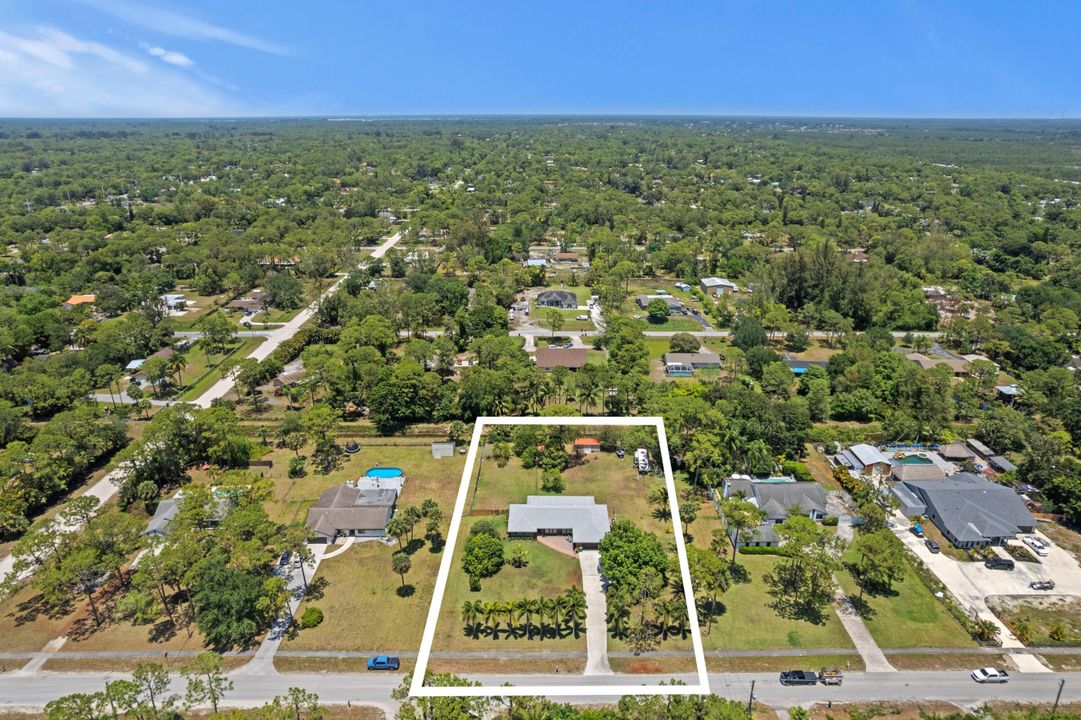 合同活跃: $640,000 (3 贝兹, 2 浴室, 2129 平方英尺)