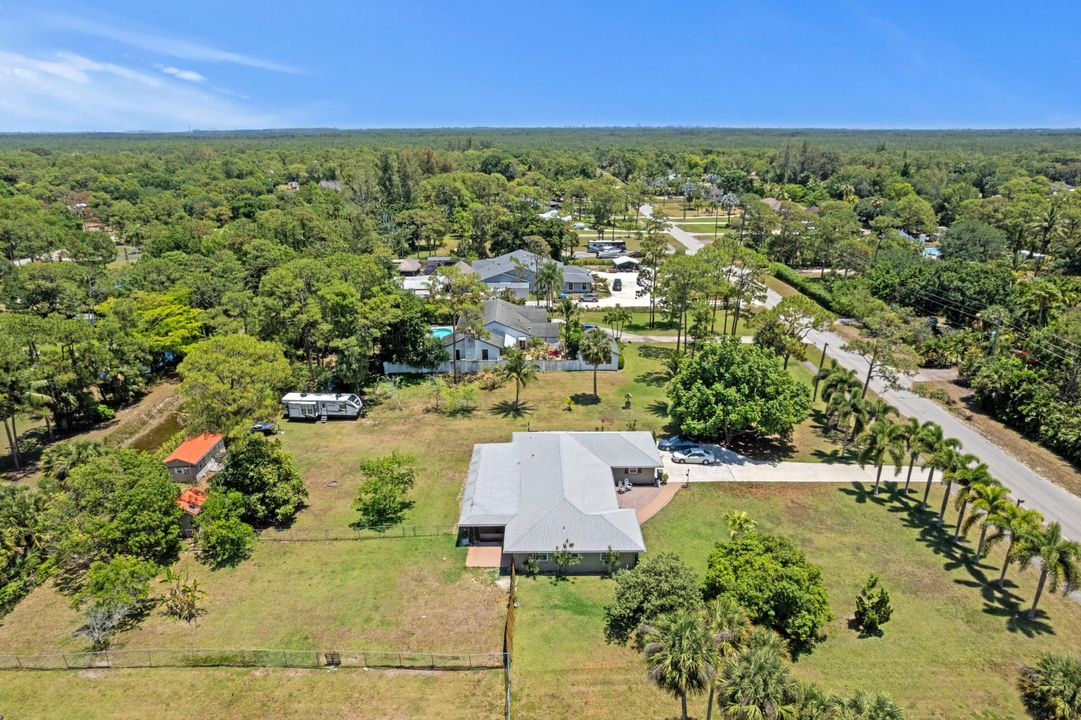 合同活跃: $640,000 (3 贝兹, 2 浴室, 2129 平方英尺)