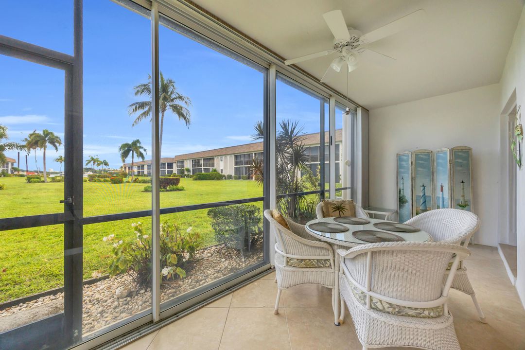 For Sale: $429,000 (2 beds, 2 baths, 1063 Square Feet)