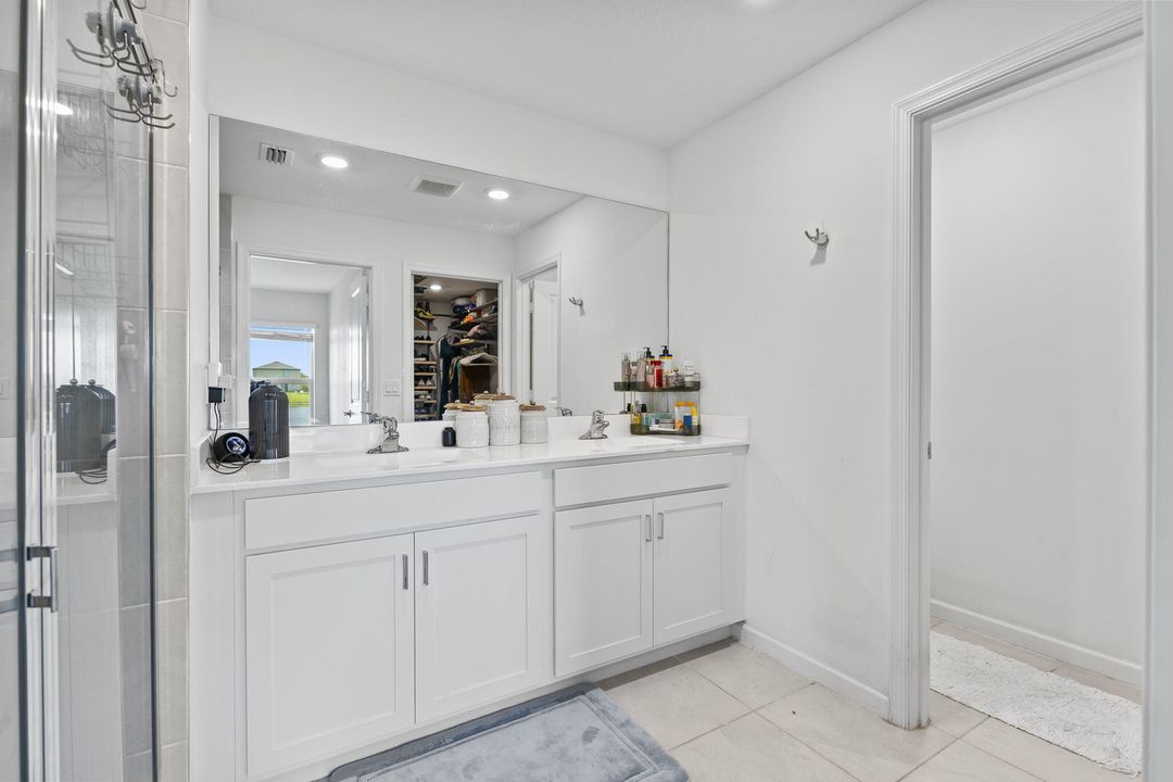 Active With Contract: $365,000 (4 beds, 2 baths, 1830 Square Feet)