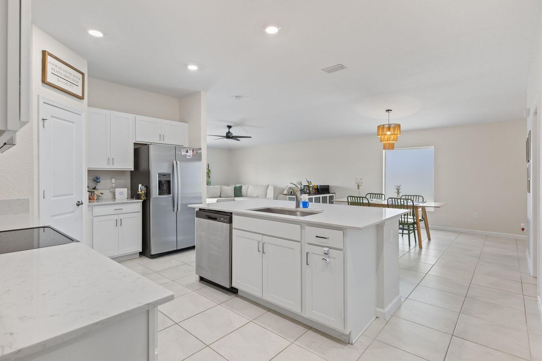 Active With Contract: $365,000 (4 beds, 2 baths, 1830 Square Feet)