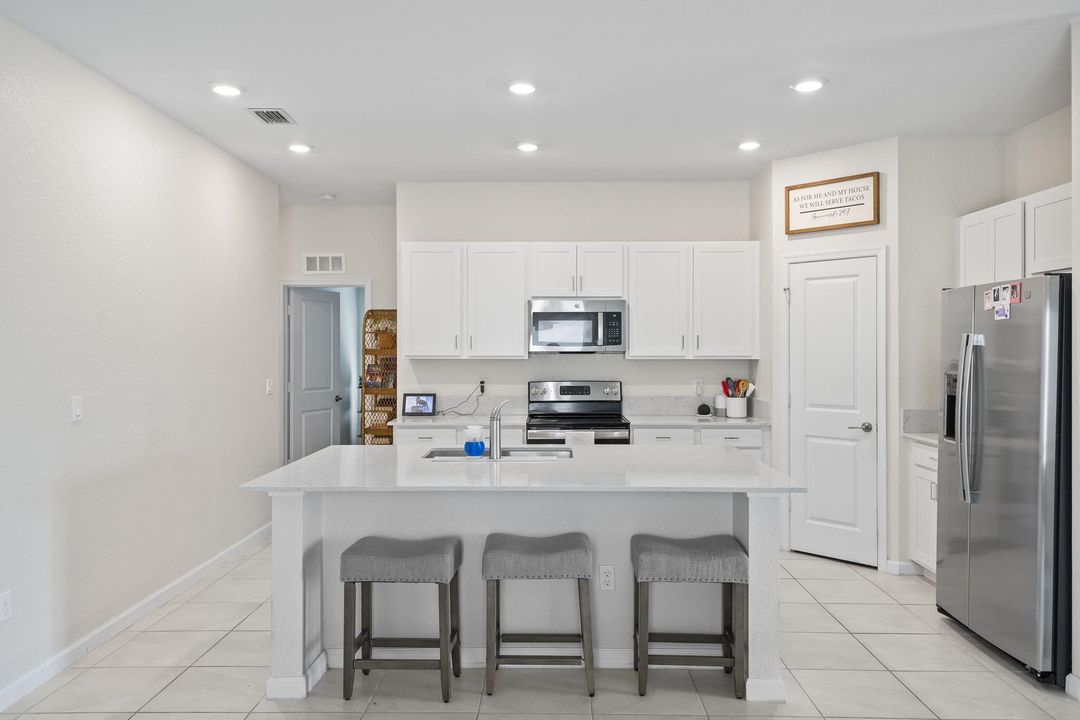 Active With Contract: $365,000 (4 beds, 2 baths, 1830 Square Feet)