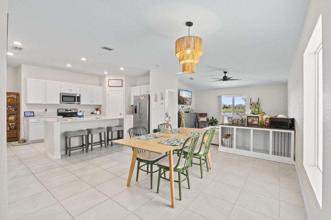 Active With Contract: $365,000 (4 beds, 2 baths, 1830 Square Feet)