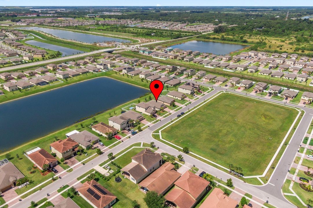 Active With Contract: $365,000 (4 beds, 2 baths, 1830 Square Feet)