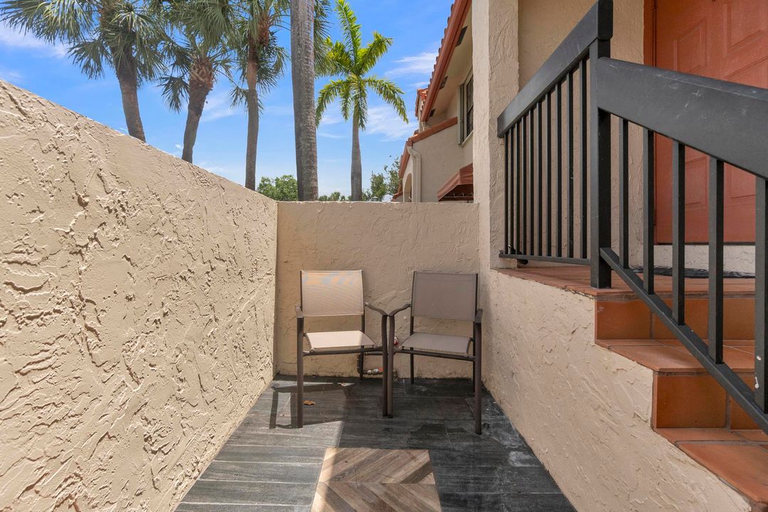 Active With Contract: $340,000 (4 beds, 2 baths, 1250 Square Feet)