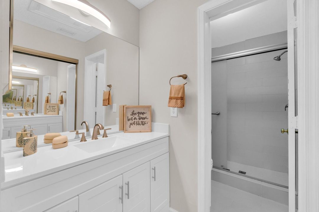 Active With Contract: $340,000 (4 beds, 2 baths, 1250 Square Feet)