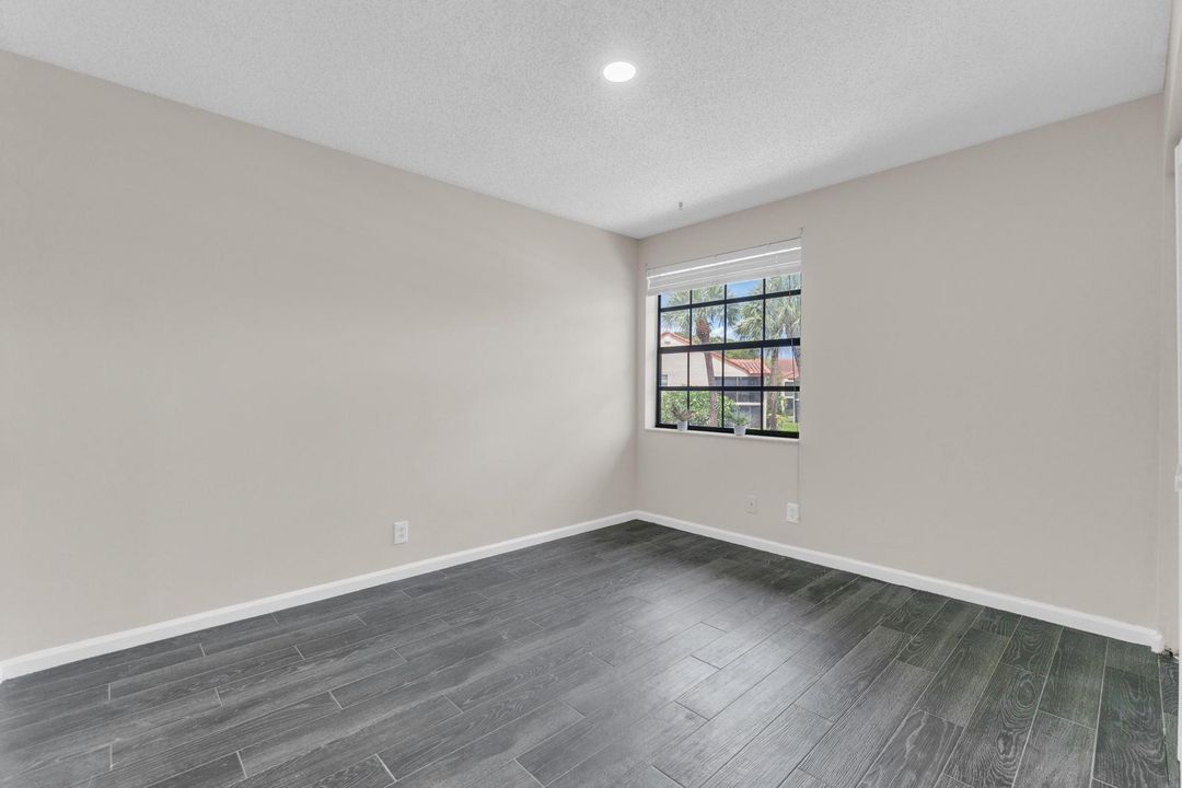 Active With Contract: $340,000 (4 beds, 2 baths, 1250 Square Feet)