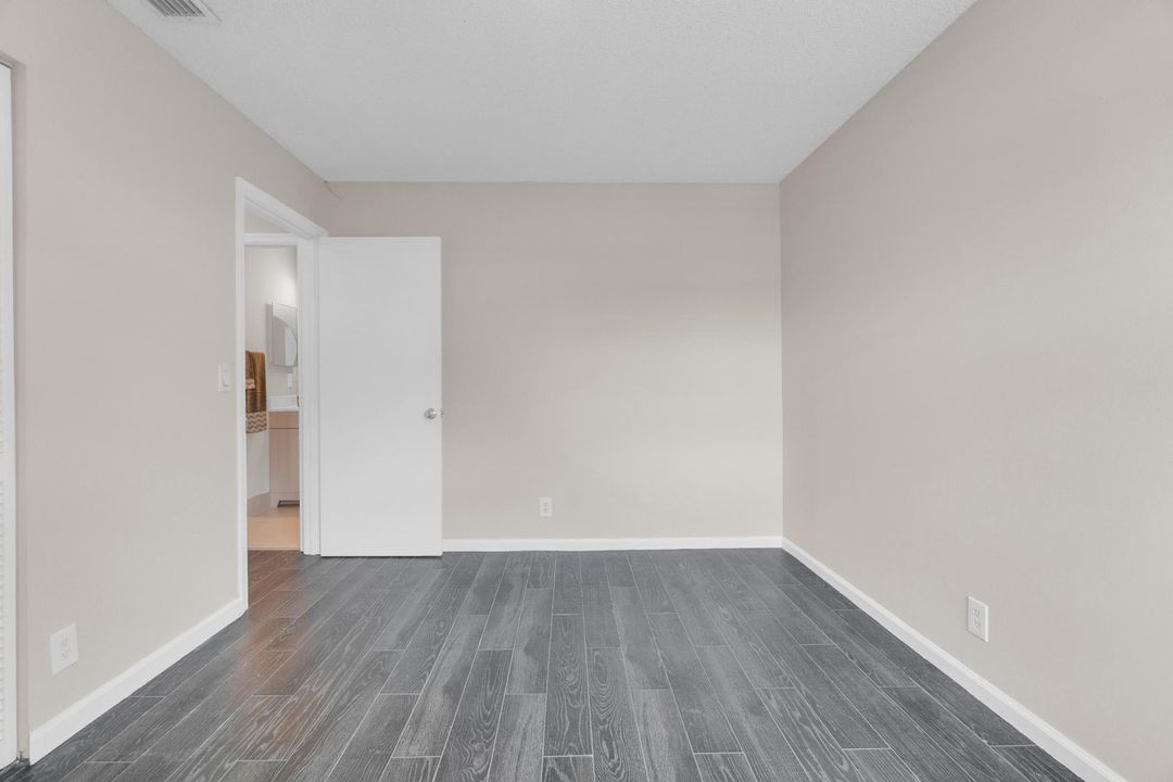 Active With Contract: $340,000 (4 beds, 2 baths, 1250 Square Feet)