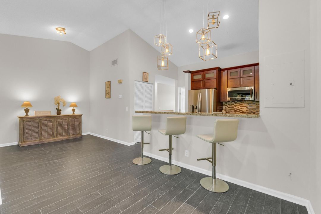 Active With Contract: $340,000 (4 beds, 2 baths, 1250 Square Feet)