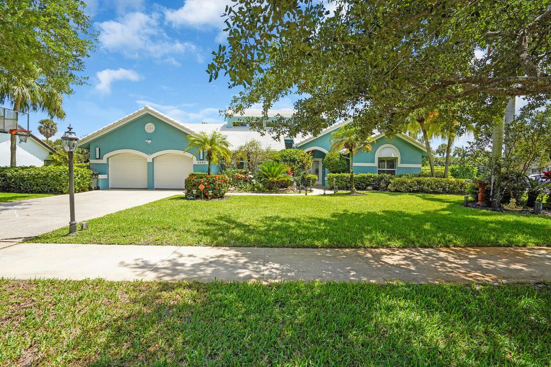 Недавно арендовано: $7,950 (4 спален, 3 ванн, 2627 Квадратных фут)