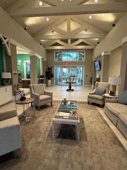 For Rent: $4,900 (2 beds, 2 baths, 1579 Square Feet)