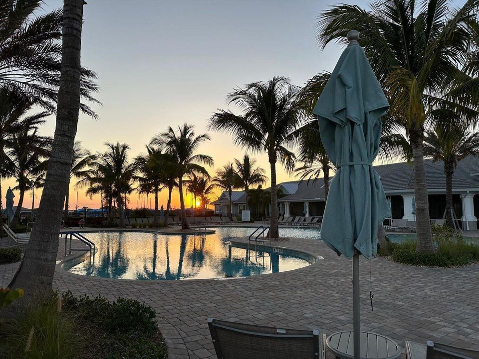 For Rent: $4,900 (2 beds, 2 baths, 1579 Square Feet)