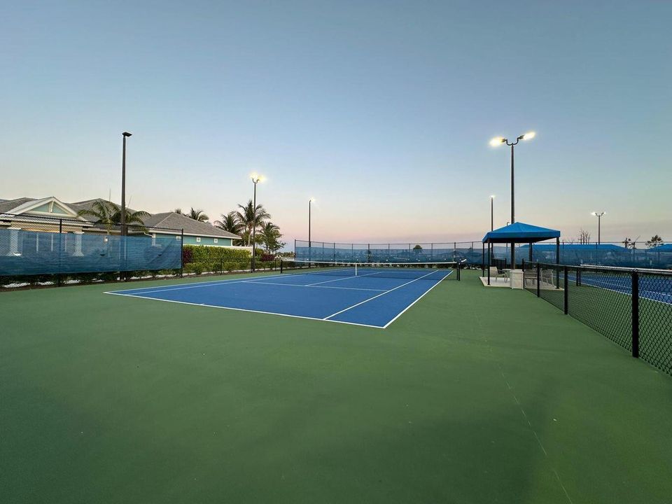 For Rent: $4,900 (2 beds, 2 baths, 1579 Square Feet)