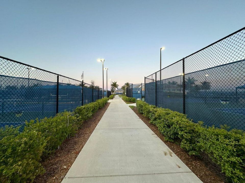 For Rent: $4,900 (2 beds, 2 baths, 1579 Square Feet)