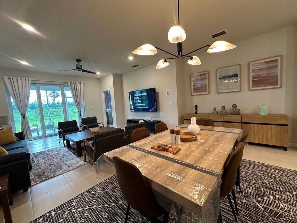 For Rent: $4,900 (2 beds, 2 baths, 1579 Square Feet)