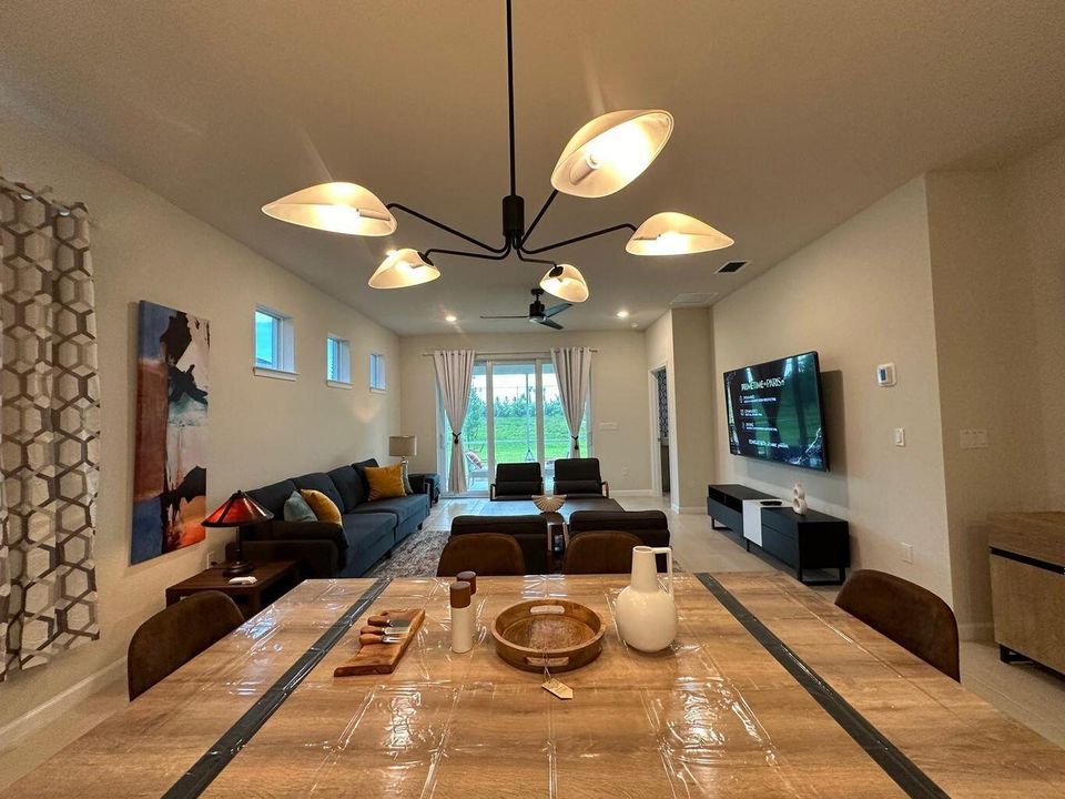 For Rent: $4,900 (2 beds, 2 baths, 1579 Square Feet)