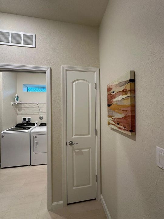 For Rent: $4,900 (2 beds, 2 baths, 1579 Square Feet)