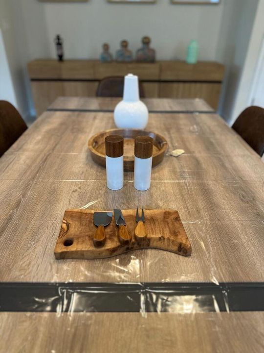 For Rent: $4,900 (2 beds, 2 baths, 1579 Square Feet)