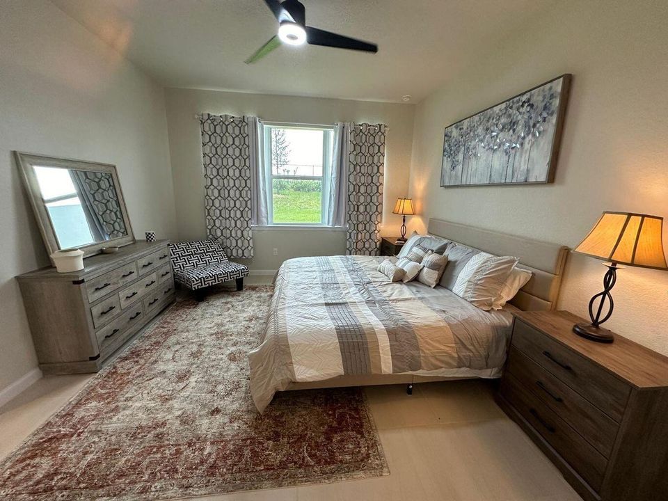 For Rent: $4,900 (2 beds, 2 baths, 1579 Square Feet)