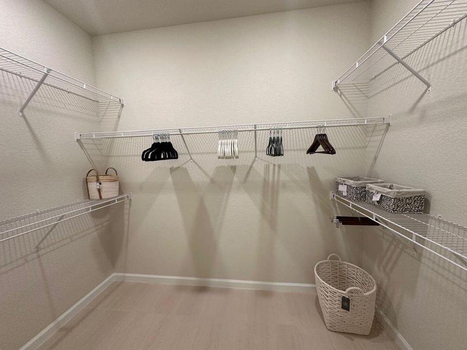 For Rent: $4,900 (2 beds, 2 baths, 1579 Square Feet)