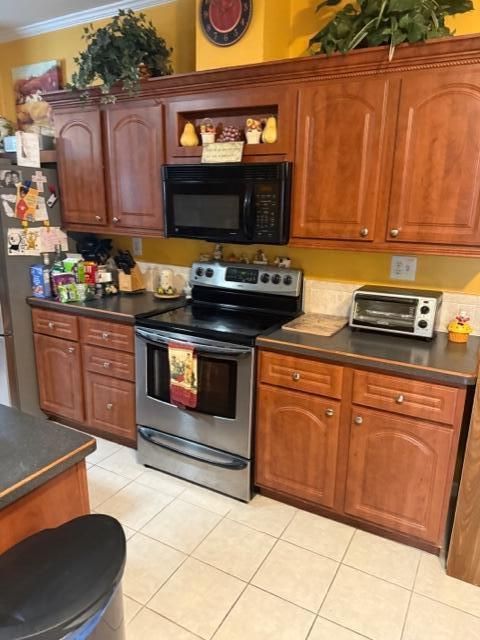 For Sale: $128,900 (3 beds, 2 baths, 1853 Square Feet)