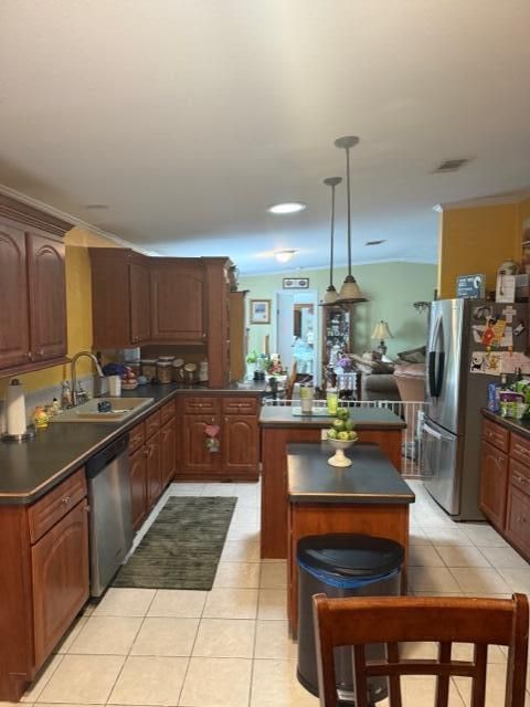 For Sale: $128,900 (3 beds, 2 baths, 1853 Square Feet)